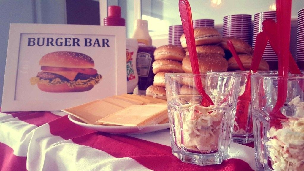 Feestelijke opening JBL&G 7 Burger bar