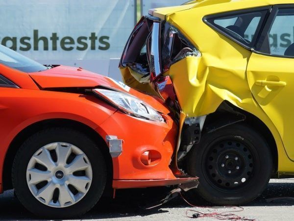 U bent van achteren aangereden. Gebruik deze 5 juridische tips om uw letselschade vergoed te krijgen.