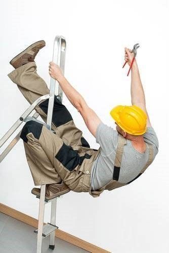 Van ladder gevallen