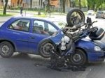 Als twee voertuigen in botsing komen doordat ze beiden de verkeersregels overtreden, hebben beide partijen dan recht op een vergoeding?