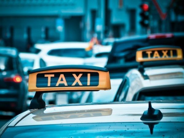 Wie is er aansprakelijk te stellen als u letselschade heeft opgelopen in een taxi/Uber?