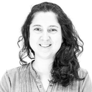 Medewerker secretariaat en boekhouding Derya Becher.