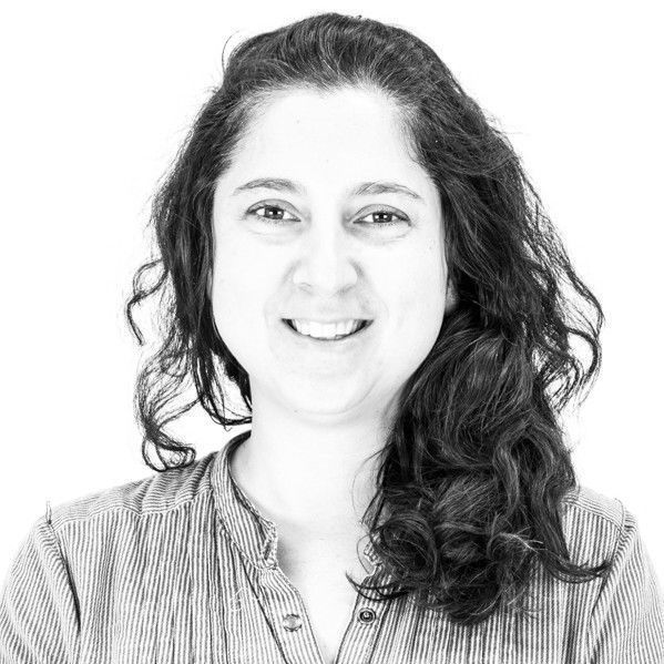 Medewerker secretariaat en boekhouding Derya Becher.