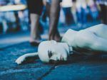 Er worden amper auto-ongelukken met vrouwelijke crashtestdummy's gesimuleerd.