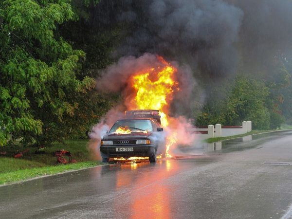 De lockdown heeft niet voor een daling in verkeersdoden en ernstig gewonden gezorgd, ondanks de nagenoeg lege straten en wegen.