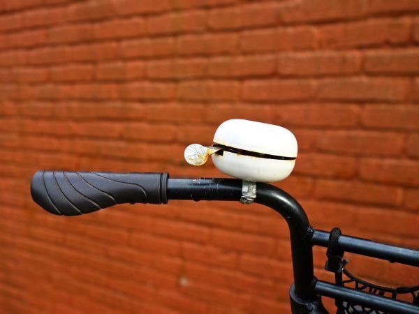 Fietsbel in formaatje pomelo.