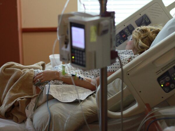 Wanneer uw partner of kind in coma ligt, gaat u een onzekere tijd tegemoet.