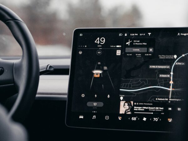 Een inparkeersysteem is een van de verkeersgadgets die u een veiliger gevoel geeft en voor meer verkeersveiligheid zorgt.