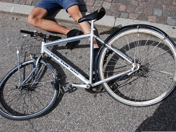 Met het Meldpunt Fietsersbond wil de Fietsersbond in kaart brengen hoeveel fietsongelukken er gebeuren in Amsterdam, omdat heel veel ongelukken niet worden geregistreerd.