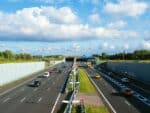 Rijkswaterstaat is als wegbeheerder verantwoordelijk voor veilige wegen die in goede staat verkeren.